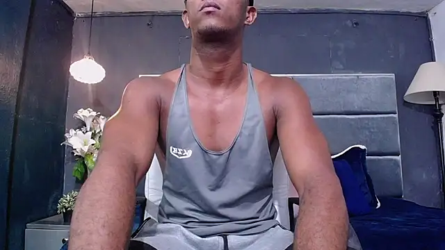 Snapshot of blackbignude chatting on October 26, 1:33 am blackbignude online show from October 26, 1:33 am