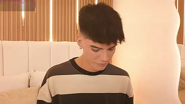 Dulcey  online show from March 11, 5:35 am