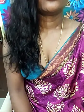 Snapshot of Dharshini_7 chatting on October 22, 5:34 pm Dharshini 7 online show from October 22, 5:34 pm