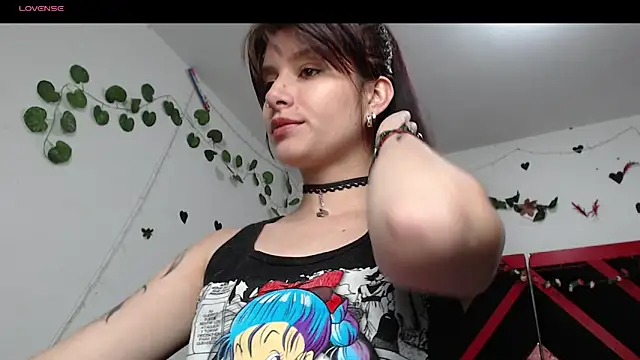 Snapshot of hecate_dark chatting on January 9, 11:39 pm hecate dark online show from January 9, 11:39 pm