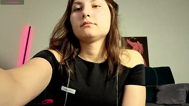 TrixiBell online show from May 13, 4:21 am