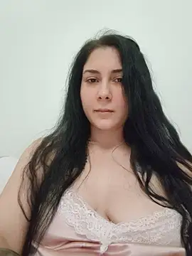 Snapshot of SaraViss20 chatting on February 15, 6:59 pm SaraViss20 online show from February 15, 6:59 pm