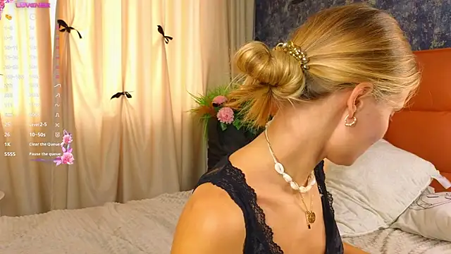 SoftBliss online show from September 9, 6:46 am