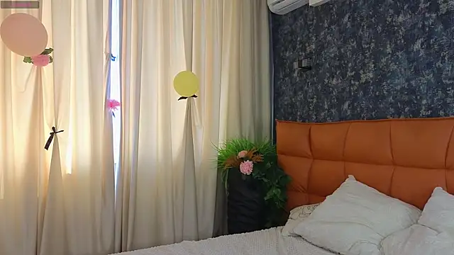 SoftBliss online show from September 16, 6:47 am