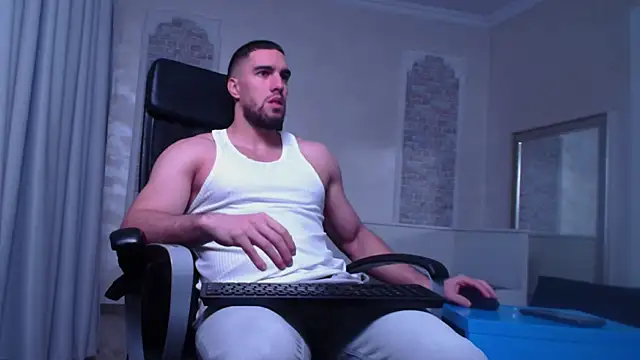 Snapshot of IvanHydee chatting on October 11, 4:55 am IvanHydee online show from October 11, 4:55 am