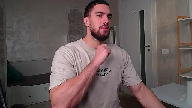 Snapshot of IvanHydee chatting on October 30, 5:42 am IvanHydee online show from October 30, 5:42 am