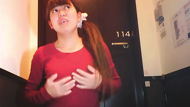 Snapshot of SAKI_saki_01 chatting on January 8, 10:28 am SAKI saki 01 online show from January 8, 10:28 am