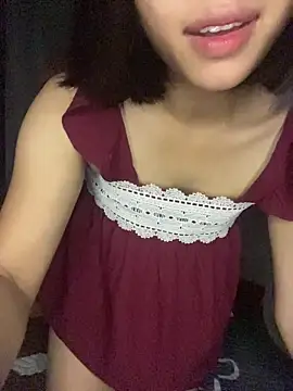 NinaChu online show from September 26, 4:11 pm