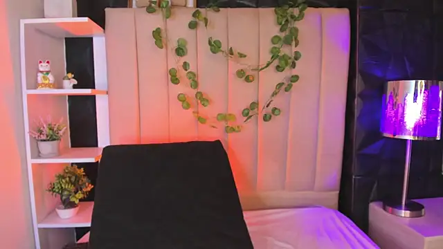 Bonnali lune online show from November 21, 11:58 pm