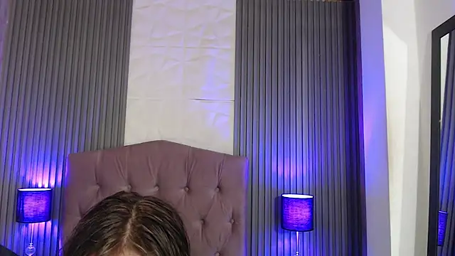 Snapshot of Bonnali_lune chatting on March 8, 4:05 am Bonnali lune online show from March 8, 4:05 am