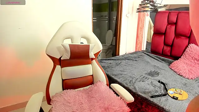 Sheilly brown online show from October 15, 6:52 pm