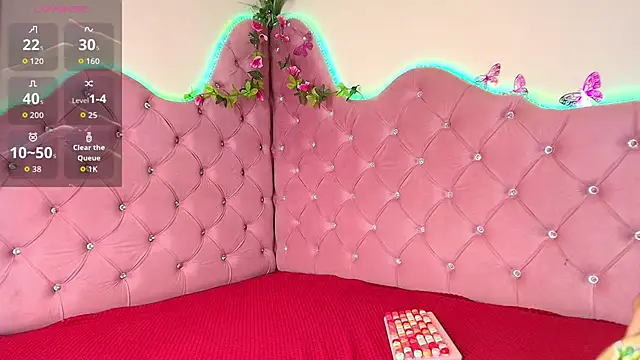 Sheilly brown online show from March 31, 8:09 pm