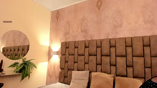 Snapshot of Saraakushh chatting on September 27, 12:21 pm Saraakushh online show from September 27, 12:21 pm