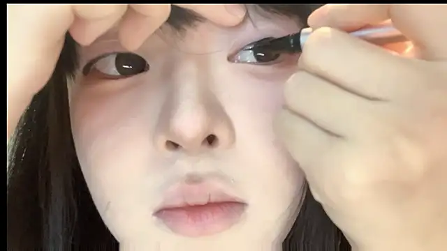 Snapshot of EnEn_xiaobao chatting on November 11, 3:56 pm EnEn xiaobao online show from November 11, 3:56 pm