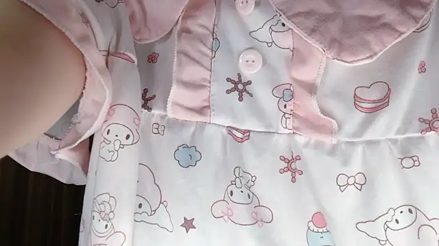 Snapshot of EnEn_xiaobao chatting on November 14, 4:17 pm EnEn xiaobao online show from November 14, 4:17 pm