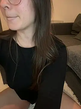 liloush   online show from January 10, 11:53 pm