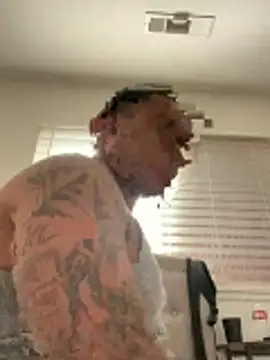 pnwzo online show from October 29, 11:06 pm