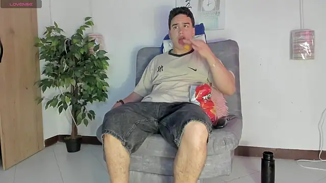 battistaturner online show from May 19, 7:42 pm