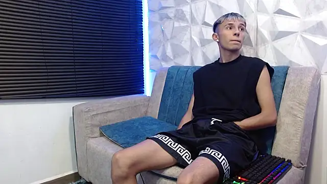 Isaac tan online show from October 5, 3:16 am