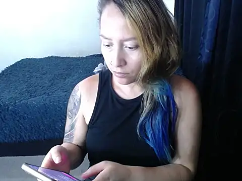 Snapshot of nath_92 chatting on October 8, 3:04 am nath 92 online show from October 8, 3:04 am