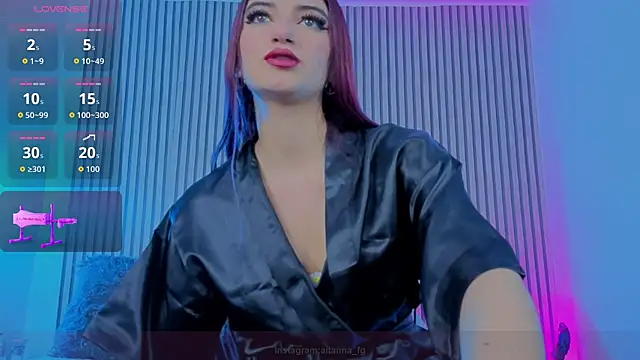 Snapshot of _aitana_001 chatting on October 8, 8:17 pm aitana 001 online show from October 8, 8:17 pm