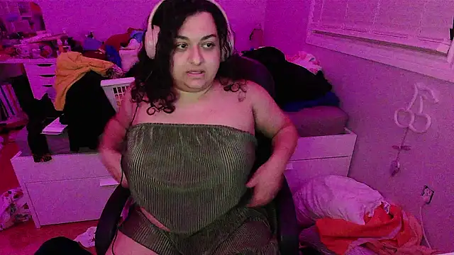 Snapshot of chericheesecake chatting on September 25, 12:25 am chericheesecake online show from September 25, 12:25 am