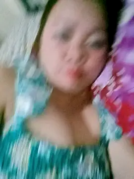 Snapshot of Hazel_20 chatting on September 22, 6:43 pm Hazel 20 online show from September 22, 6:43 pm