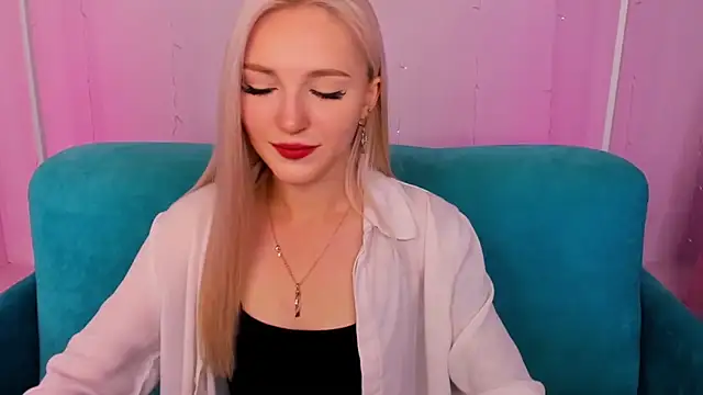 LisaFoxyMe online show from September 20, 1:06 am