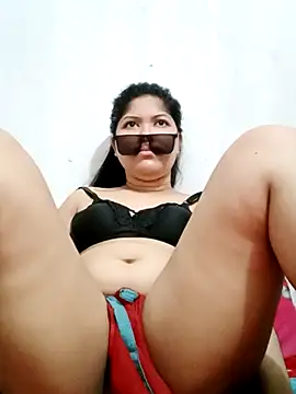 Snapshot of Nusrat-N chatting on September 20, 12:44 am Nusrat-N online show from September 20, 12:44 am