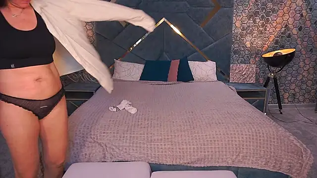 PleasureWeCouple online show from February 2, 1:43 pm