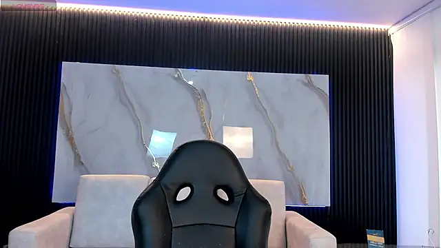 MadisonAnngel online show from November 29, 8:45 pm