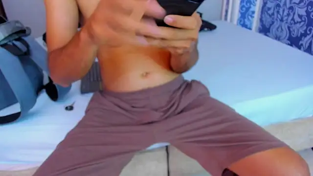 magnus serket online show from November 25, 11:43 am