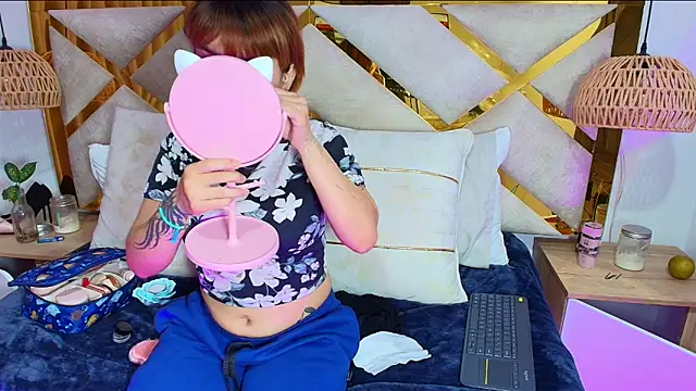 Snapshot of Scarlett_Vegaa chatting on October 11, 10:58 am Scarlett Vegaa online show from October 11, 10:58 am