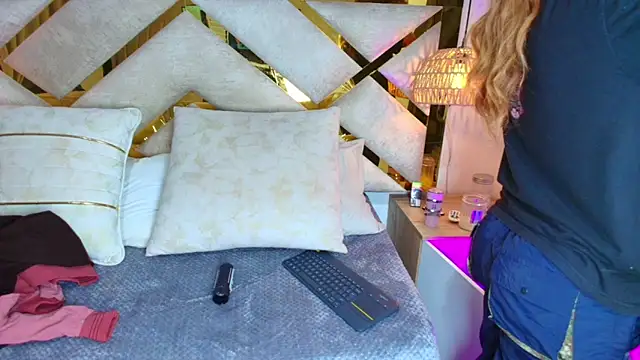 Snapshot of Scarlett_Vegaa chatting on October 27, 11:03 am Scarlett Vegaa online show from October 27, 11:03 am