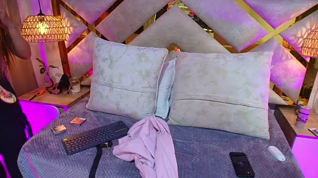 Snapshot of Scarlett_Vegaa chatting on October 31, 11:11 am Scarlett Vegaa online show from October 31, 11:11 am