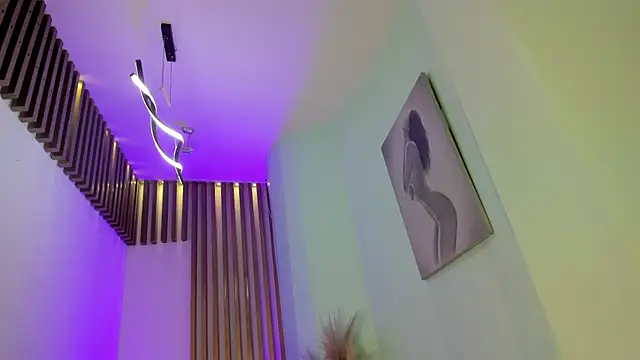 MacarenaRosse online show from October 7, 9:01 pm