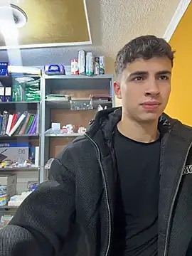 AdrianRinaldi online show from May 4, 1:51 pm
