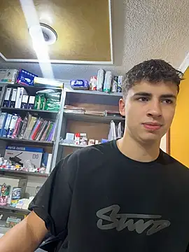 AdrianRinaldi online show from May 7, 2:00 pm