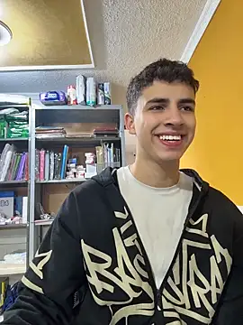 AdrianRinaldi online show from May 8, 2:00 pm