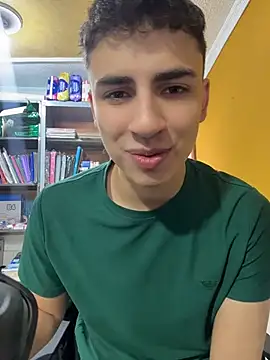 AdrianRinaldi online show from May 20, 2:01 pm