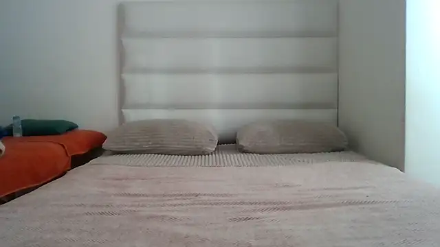 SexyNonnyy online show from May 11, 5:57 am