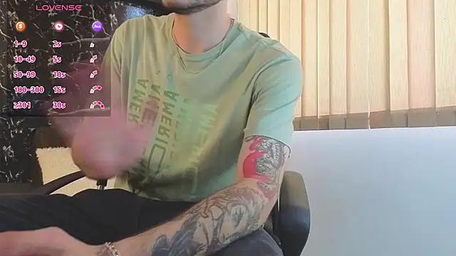 Snapshot of Rafael_Mendezz chatting on June 10, 8:52 pm Rafael Mendezz online show from June 10, 8:52 pm