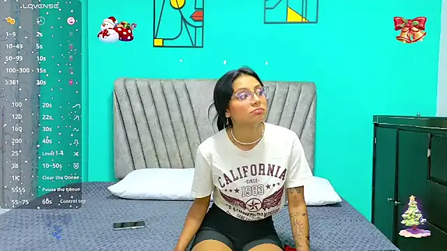 Soffia Konig  online show from December 4, 8:17 pm