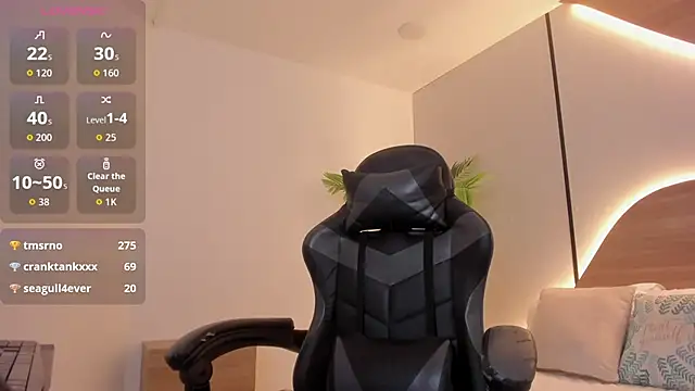 samantha 17  online show from December 21, 2:35 pm