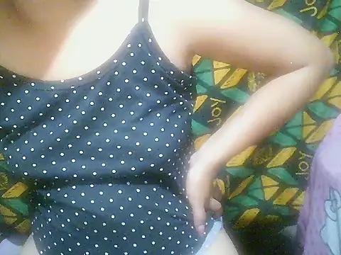 Snapshot of WetHornyPusy4u chatting on March 25, 7:20 pm WetHornyPusy4u online show from March 25, 7:20 pm