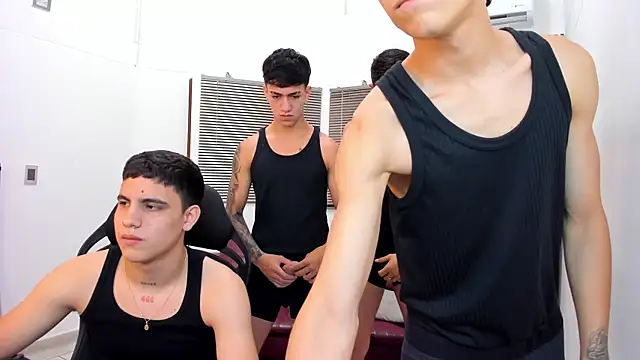 Snapshot of Party_BoysW chatting on June 8, 1:44 pm Party BoysW online show from June 8, 1:44 pm