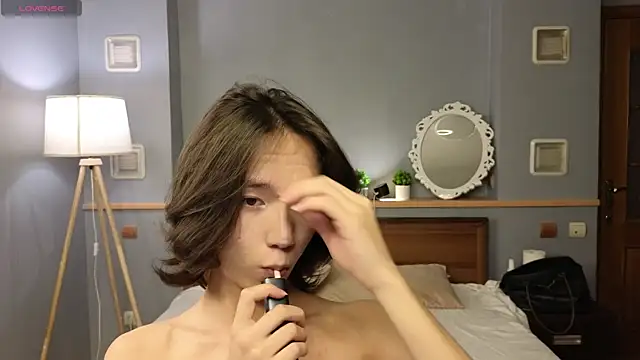 okerriella online show from October 15, 1:55 pm