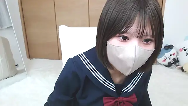 Snapshot of yuna_rin chatting on April 18, 11:25 am yuna rin online show from April 18, 11:25 am