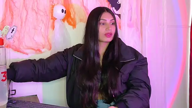 Snapshot of Linda_andrew chatting on October 16, 6:42 pm Linda andrew online show from October 16, 6:42 pm