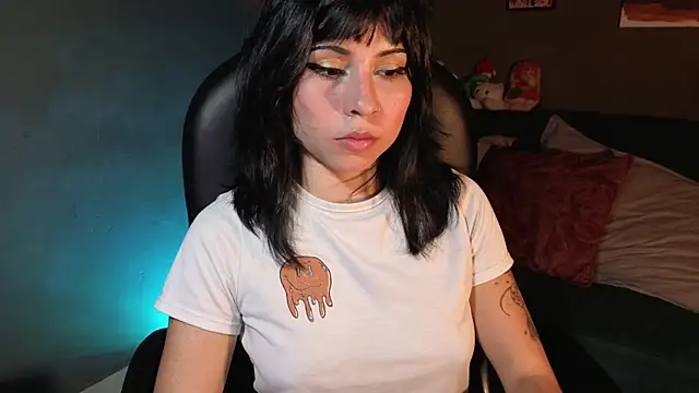 GaiaJoness online show from November 25, 8:20 pm